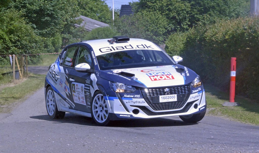 MNJ'eren, Line Nedergaard, konsoliderede sin foreløbige DM-toer sammen med Jacob L. Madsen i deres to hjulstrukne Peugeot 208 Rally med en femteplads generelt